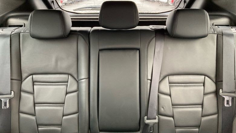 Nissan Qashqai 1.3 DiG-T 160 Tekna+ 5dr Petrol Hatchback